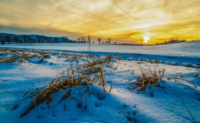 Snowy Valley Sunset by Julie Richie (Stuarts Draft)